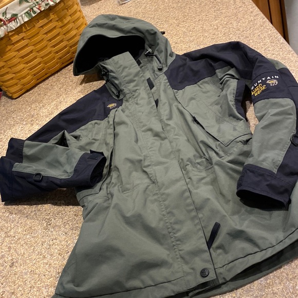 Mountain Hardwear Jackets & Blazers - Mountain Hardwear Conduit Waterproof Rain/Winter Shell Jacket Green and Black 8